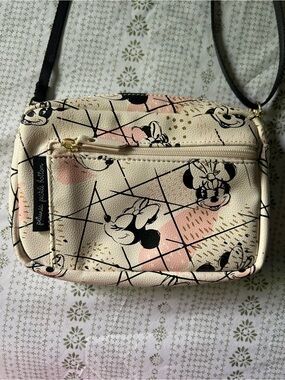 Petunia Pickle Bottom Baby Cream & Pink Minnie Mouse Crossbody Bag